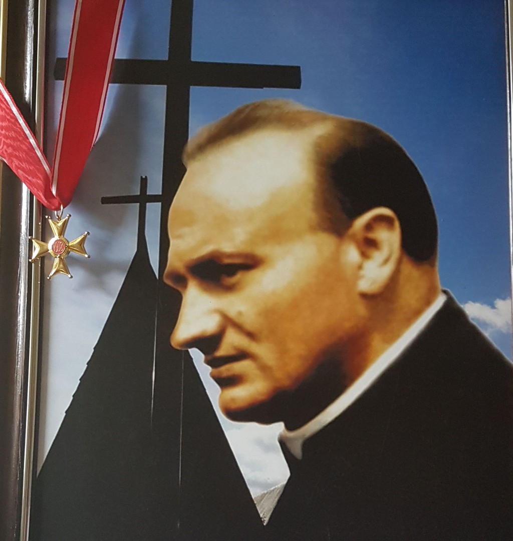 Krzyż Komandorski z Gwiazdą Orderu Odrodzenia Polski dla ks. Józefa Kurzei