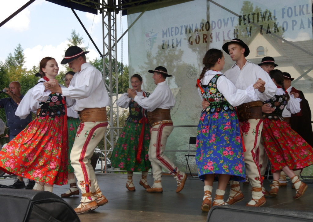Zespół Gorce na scenie zakopiańskiego festiwalu