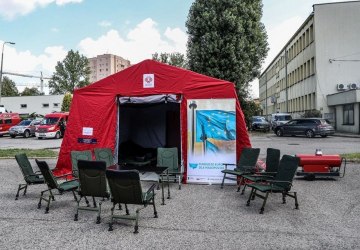 Specjalny namiot dla strażaków