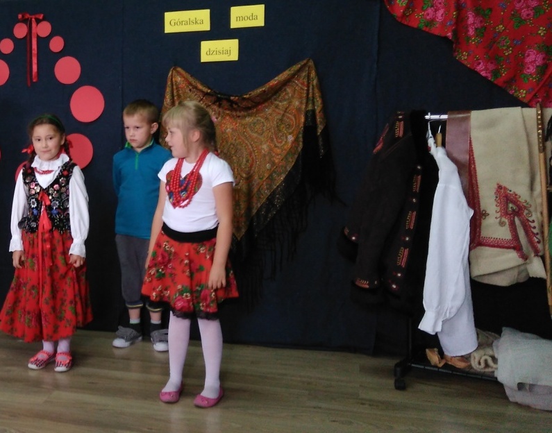 Poznajemy folklor. Śladami góralskiej mody
